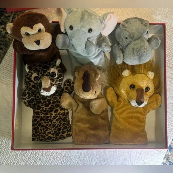 Restoration Hardware RH Plush Puppet Toy Family Theater Play Set w/Stage/Curtain - Picture 5 of 15